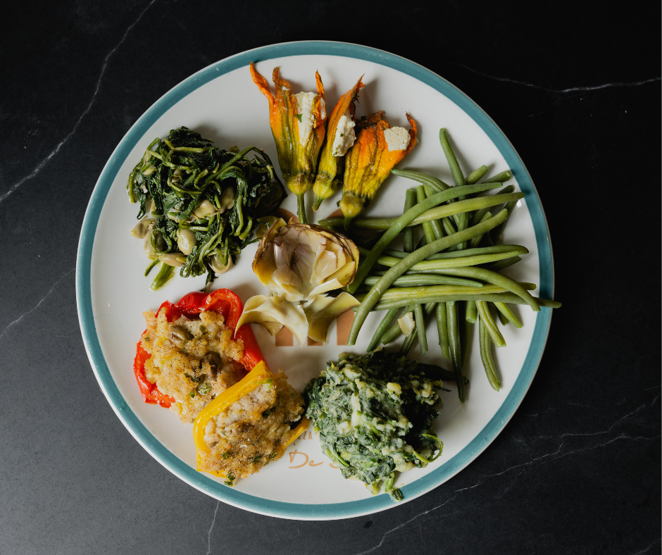 Piatto Dall’orto al piatto con verdure di stagione del menu vegetale di Modus